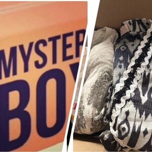 MYSTERY BOX WOMENS SIZE M CLOTHING BUNDLE MB125